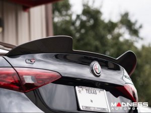Alfa Romeo Giulia Trunk Spoiler - Carbon Fiber - GTA Style